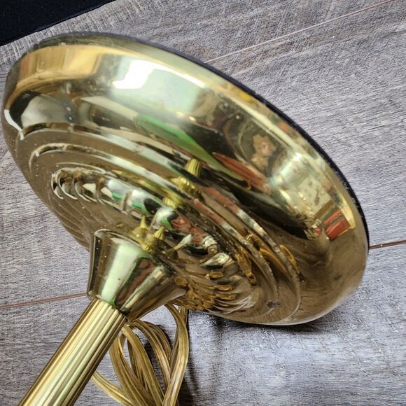 Vintage Green Banker’s Desk Lamp Brass Base Plastic Shade Tested Works - Picture 11 of 12